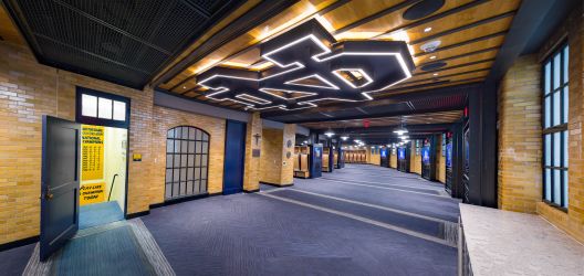 Locker Room OVERVIEW - Best Photo